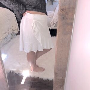 Shein curve size 4XL white ruffle skirt